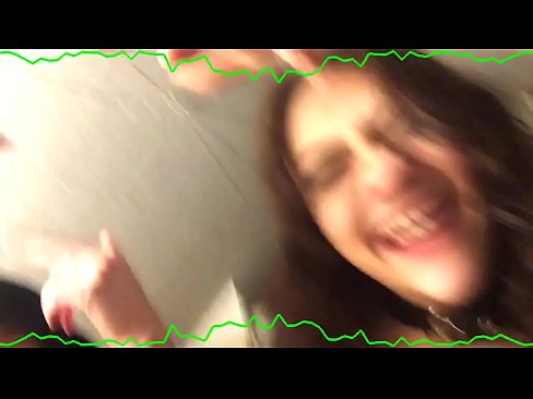 ❤️ שני תחתוני רגש ברונטיות סקסיות נשארות ממזרות, כלבה מוזרה ❤️ סקס אצלנו